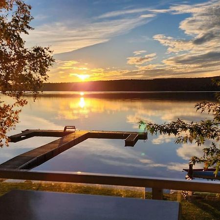Auberge Et Chalets Sur Le Lac Lac-Mégantic Exteriér fotografie
