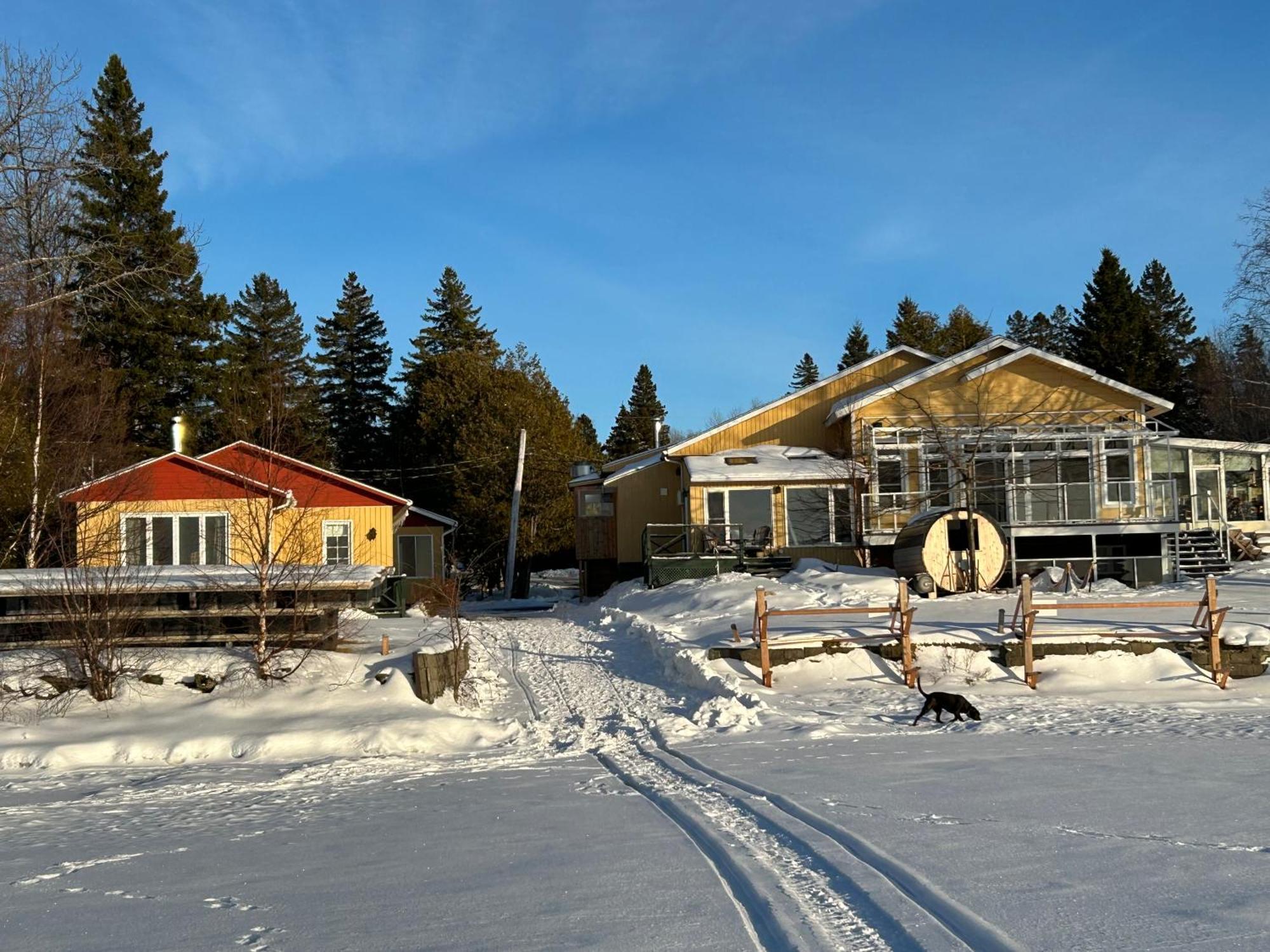 Auberge Et Chalets Sur Le Lac Lac-Mégantic Exteriér fotografie